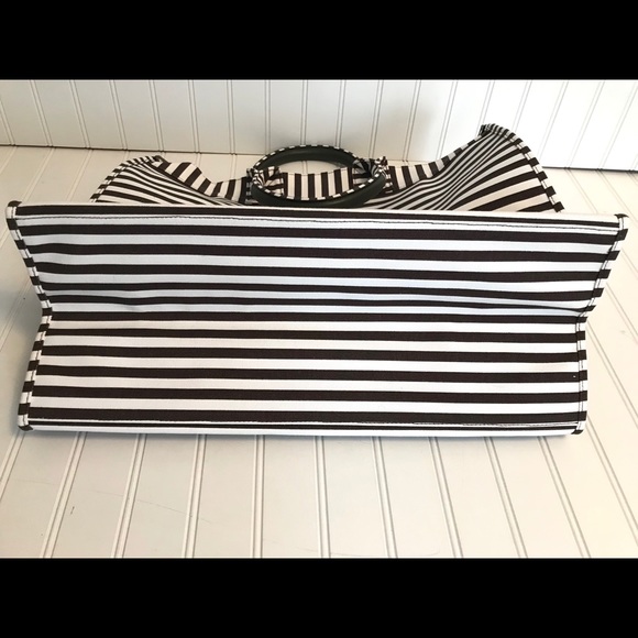 Henri Bendel Extra Large Canvas Tote - Picture 6 of 7